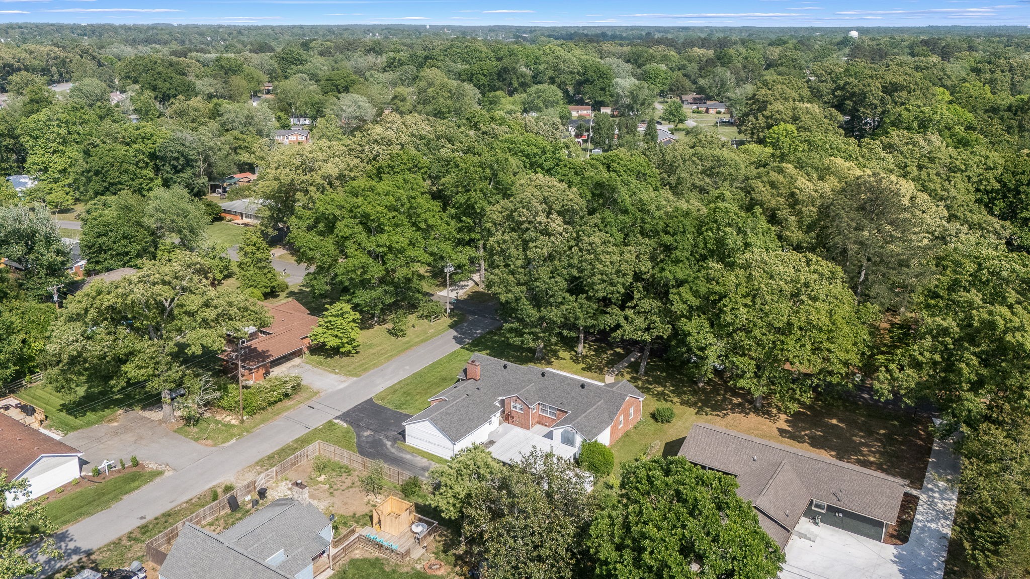 400 Edgewood Drive Tullahoma TN 37388