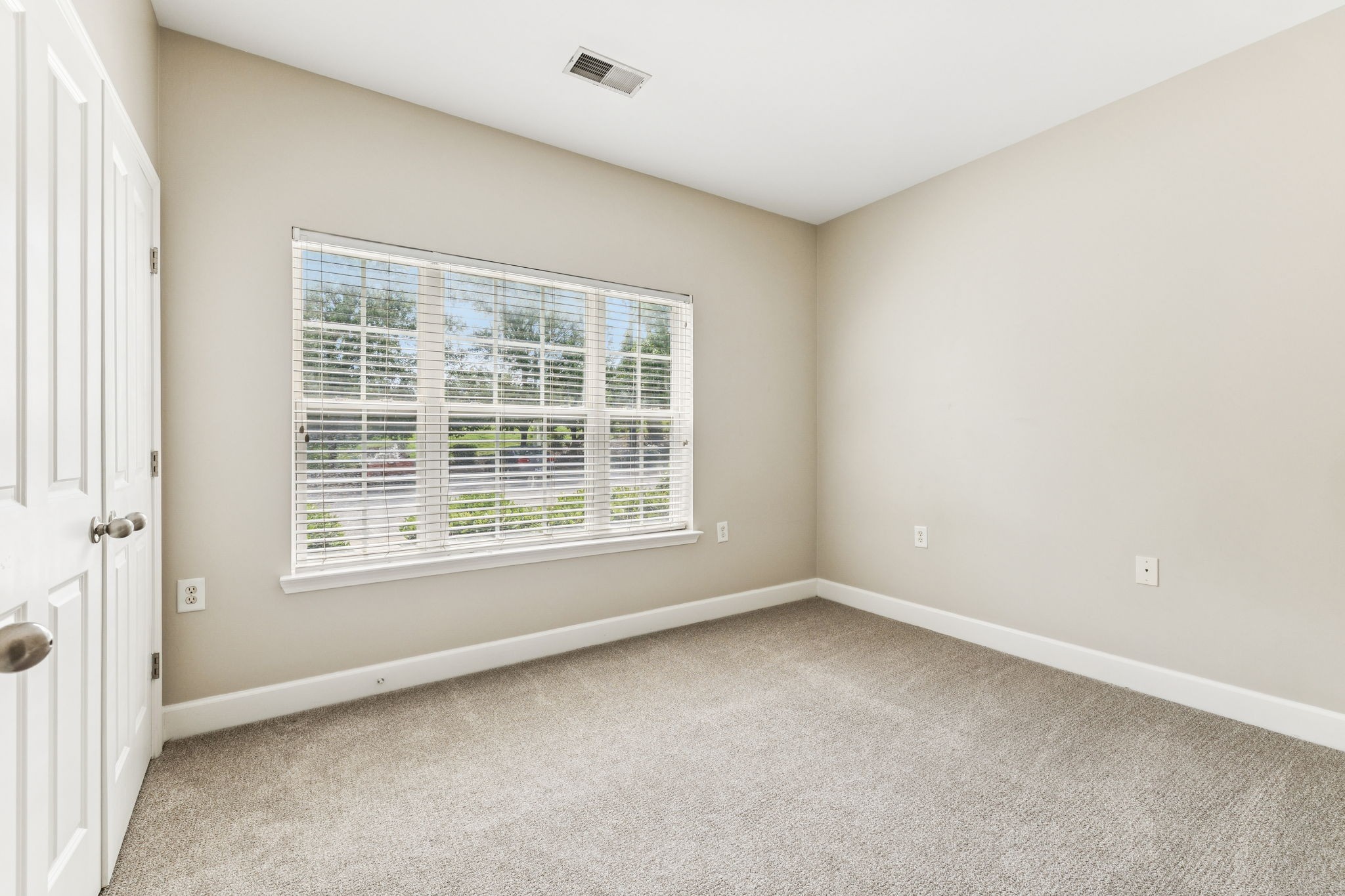 8047 Bienville Drive Nashville TN 37211
