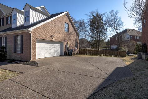 6401 Holly Trace Court Nashville TN 37221
