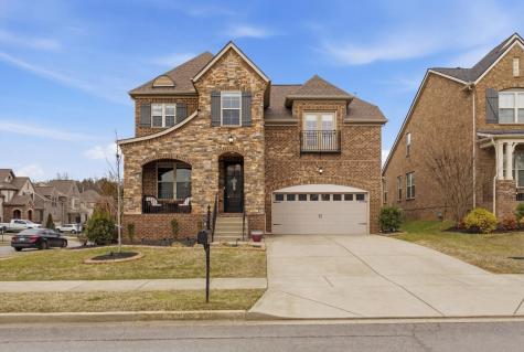 688 Fall Creek Circle Goodlettsville TN 37072
