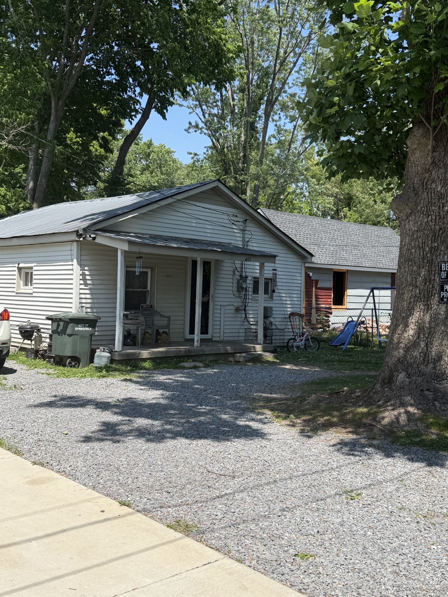 721 17th Ave, W Springfield TN 37172