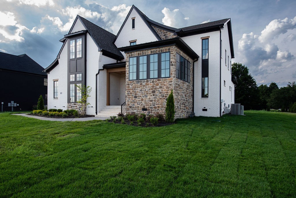 102 Autumn Breeze Drive Mount Juliet TN 37122