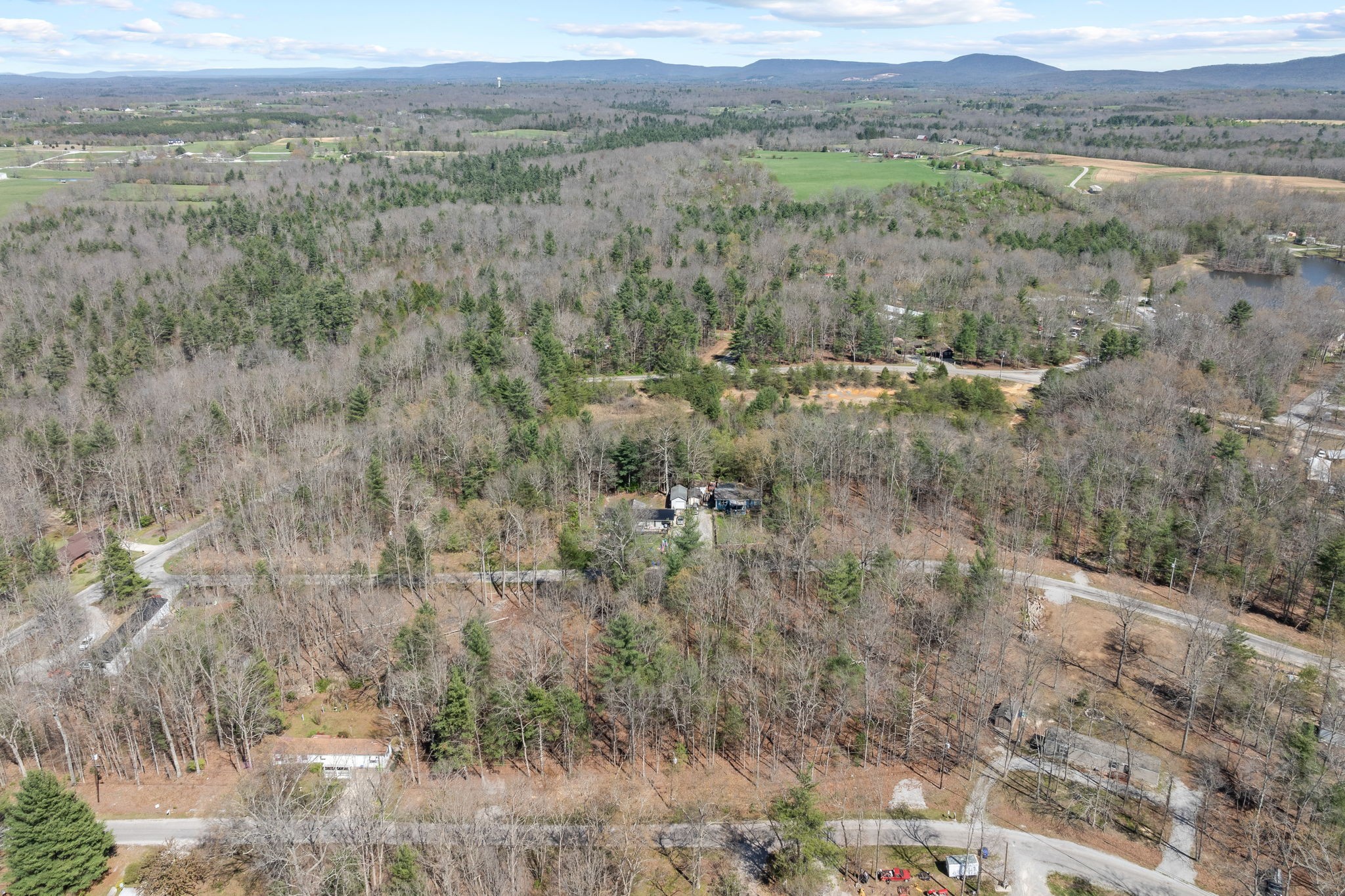 6054 Loch Loosa Drive Crossville TN 38572