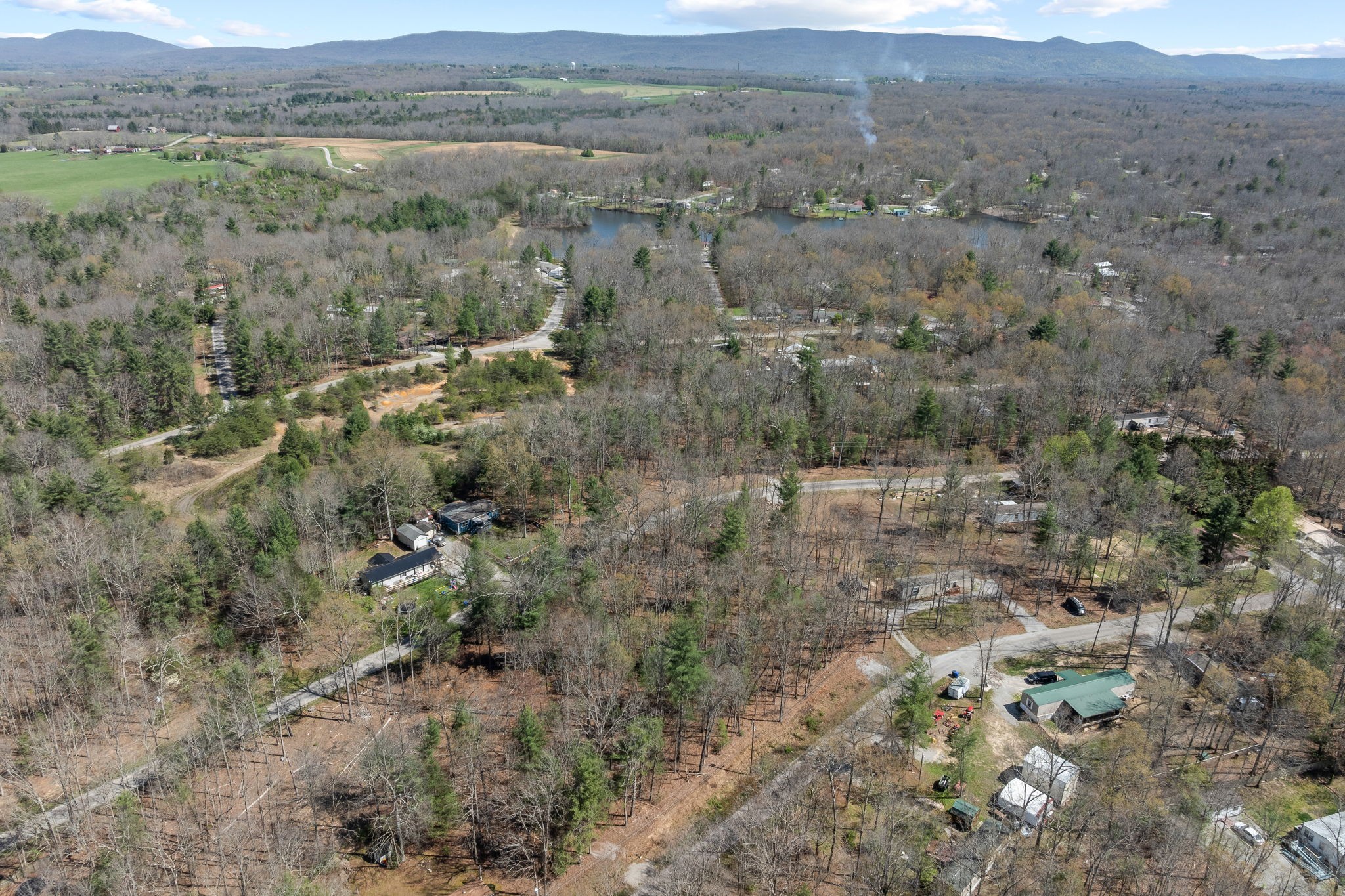 6054 Loch Loosa Drive Crossville TN 38572