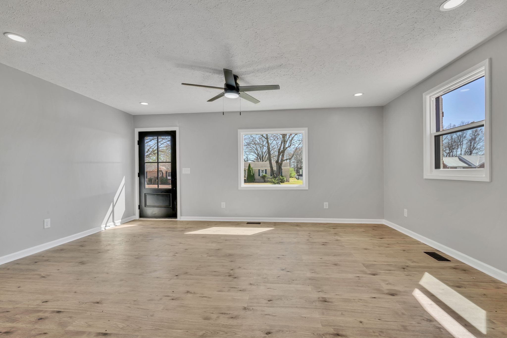 435 Carman Avenue New Johnsonville TN 37134