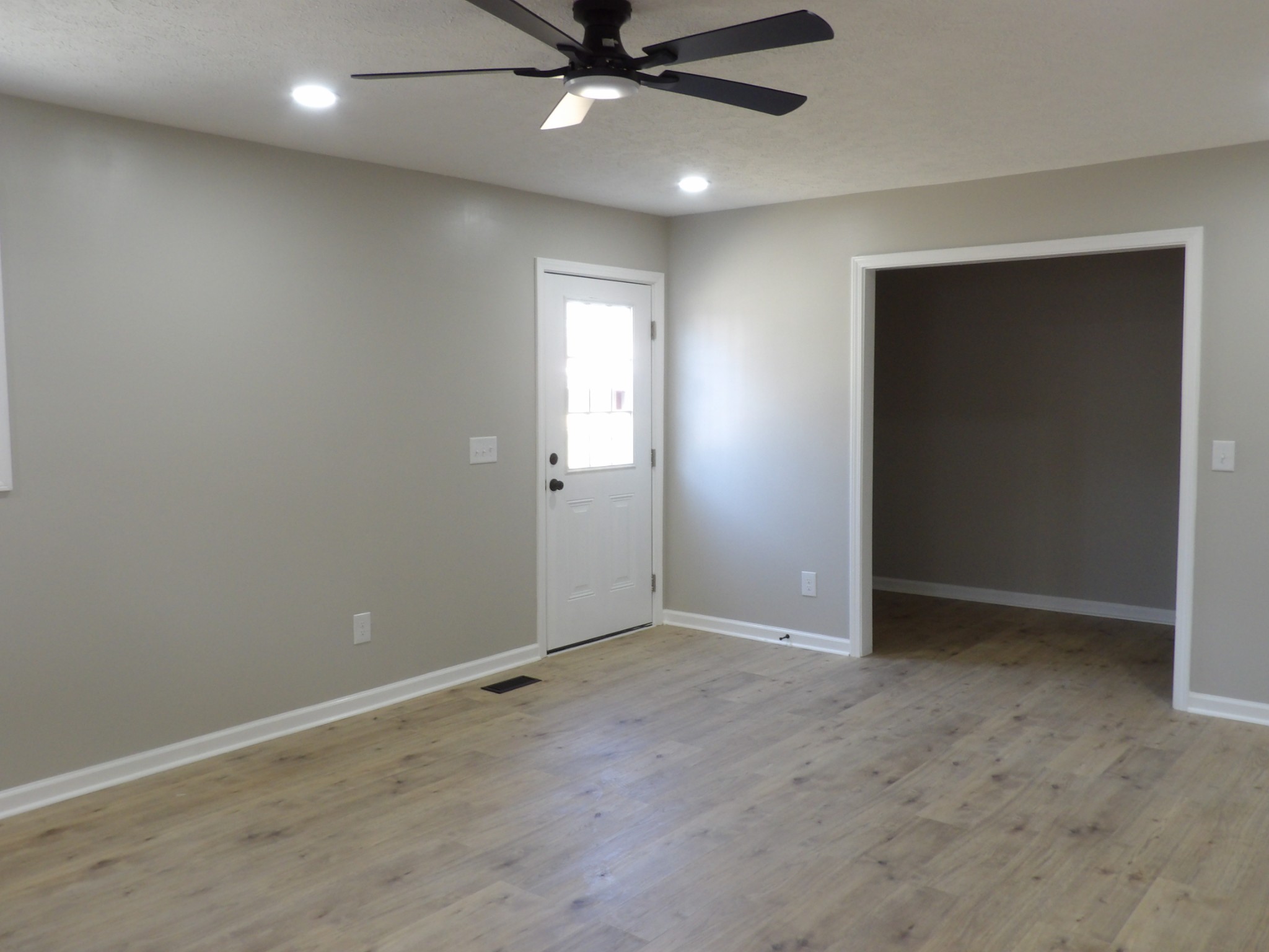 435 Carman Avenue New Johnsonville TN 37134