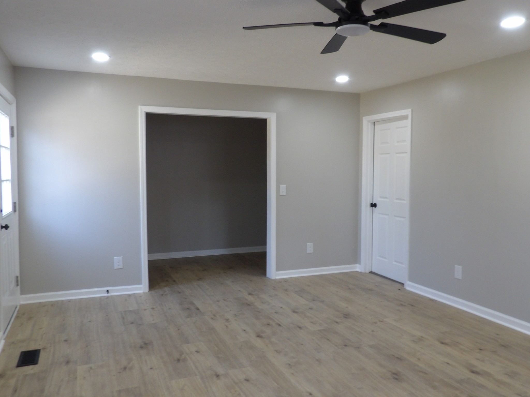 435 Carman Avenue New Johnsonville TN 37134