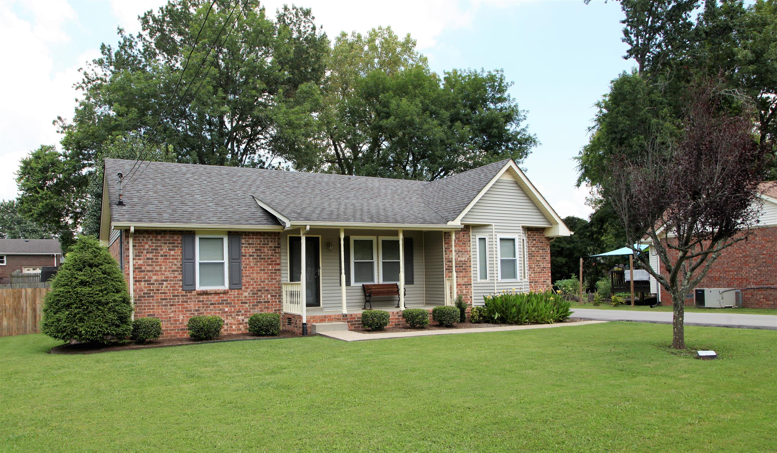 112 Kristen Court White House TN 37188