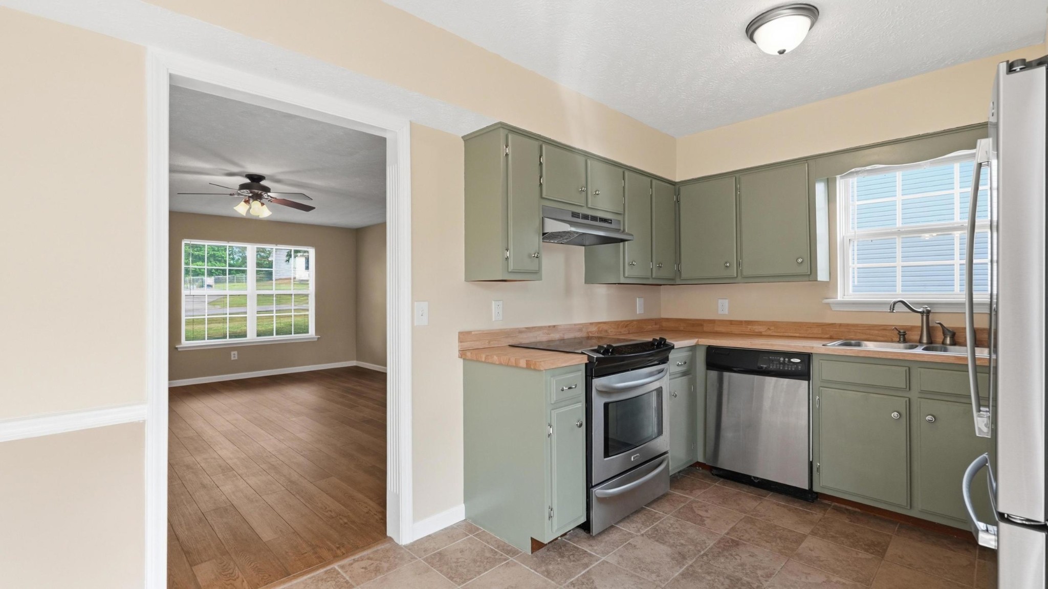 1004 Fall Parkway Murfreesboro TN 37129