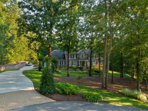 6803 Silver Cloud Cove Ooltewah TN 37363