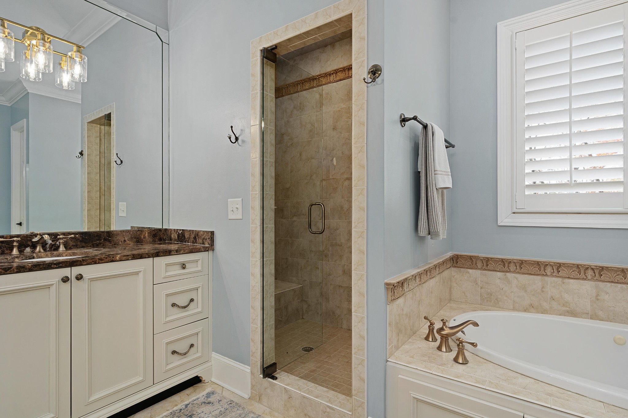 6803 Silver Cloud Cove Ooltewah TN 37363