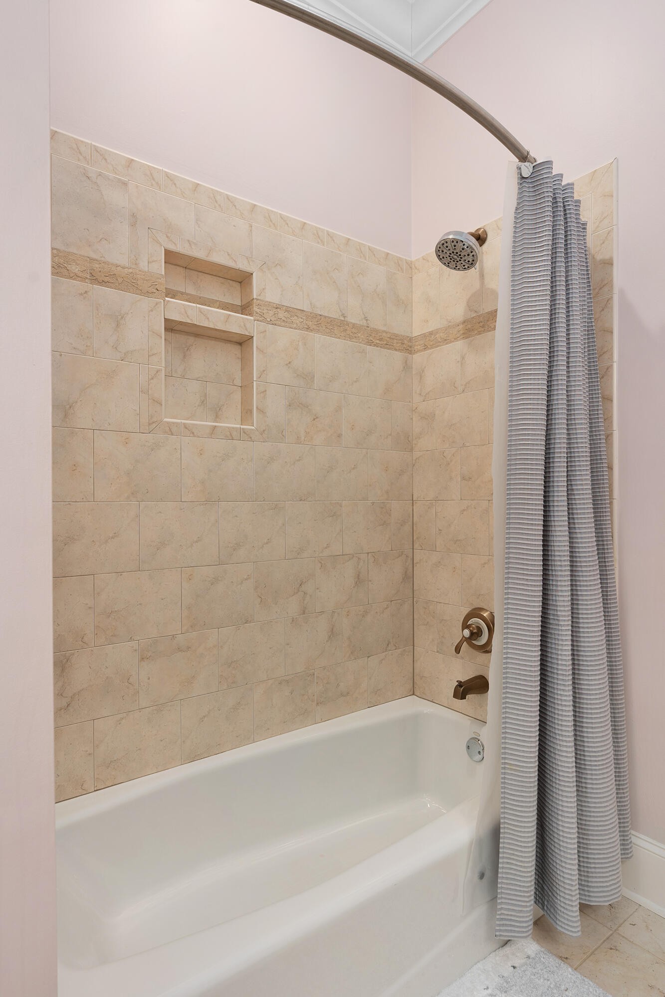 6803 Silver Cloud Cove Ooltewah TN 37363