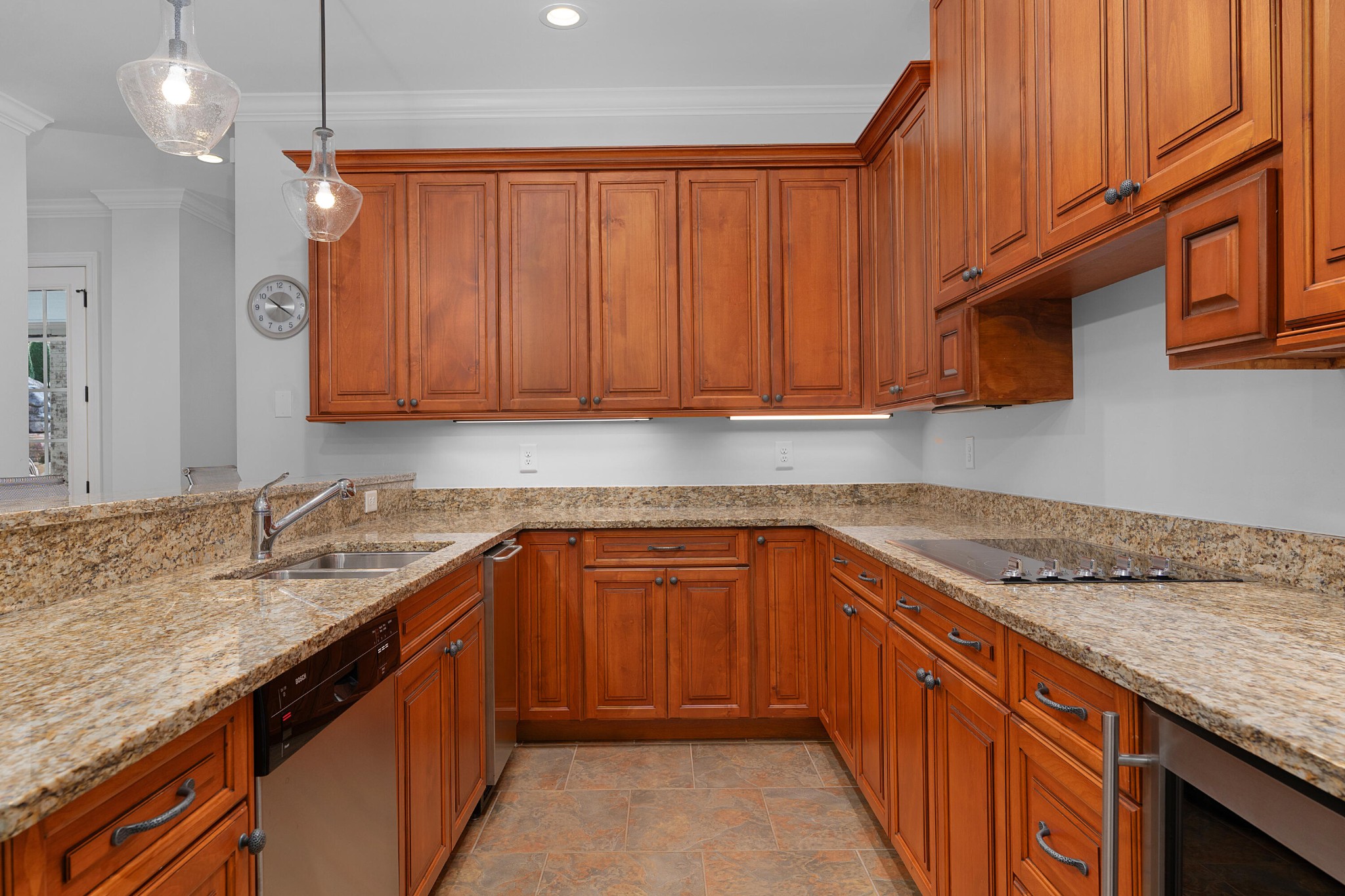 6803 Silver Cloud Cove Ooltewah TN 37363