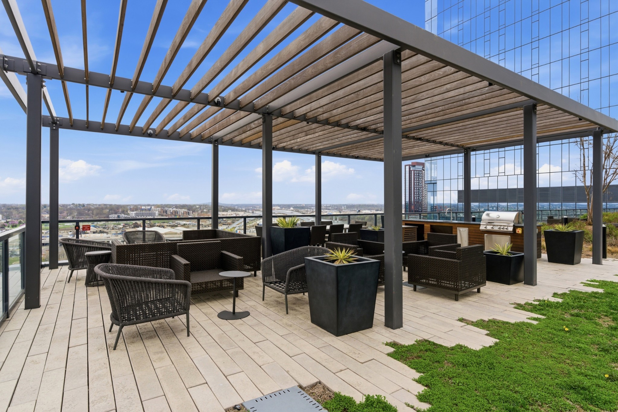160 2nd Ave, S Nashville TN 37201