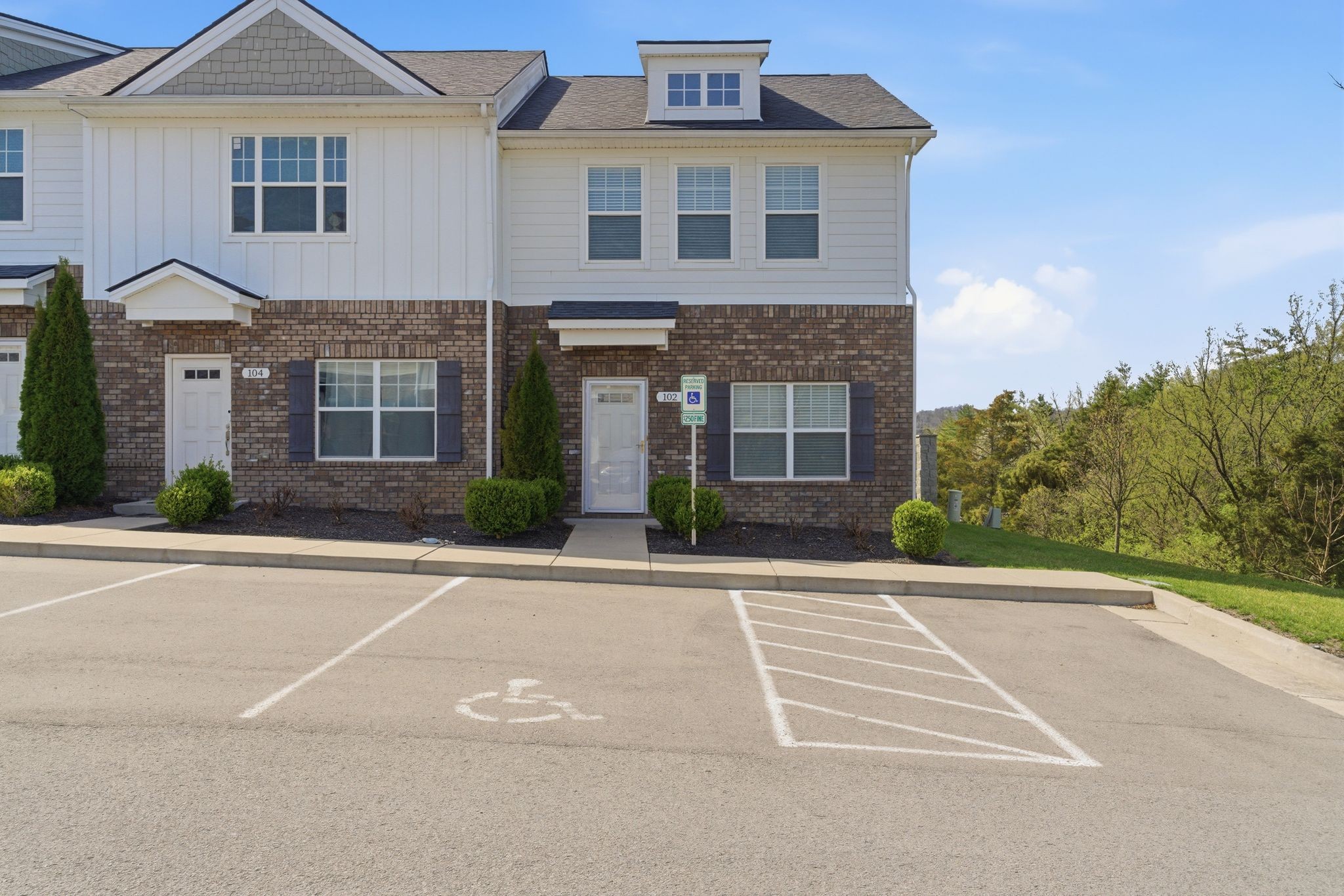 102 Dry Creek Commons Drive Goodlettsville TN 37072