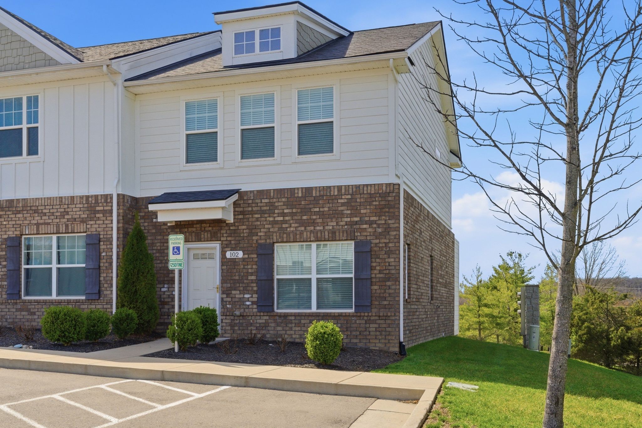 102 Dry Creek Commons Drive Goodlettsville TN 37072