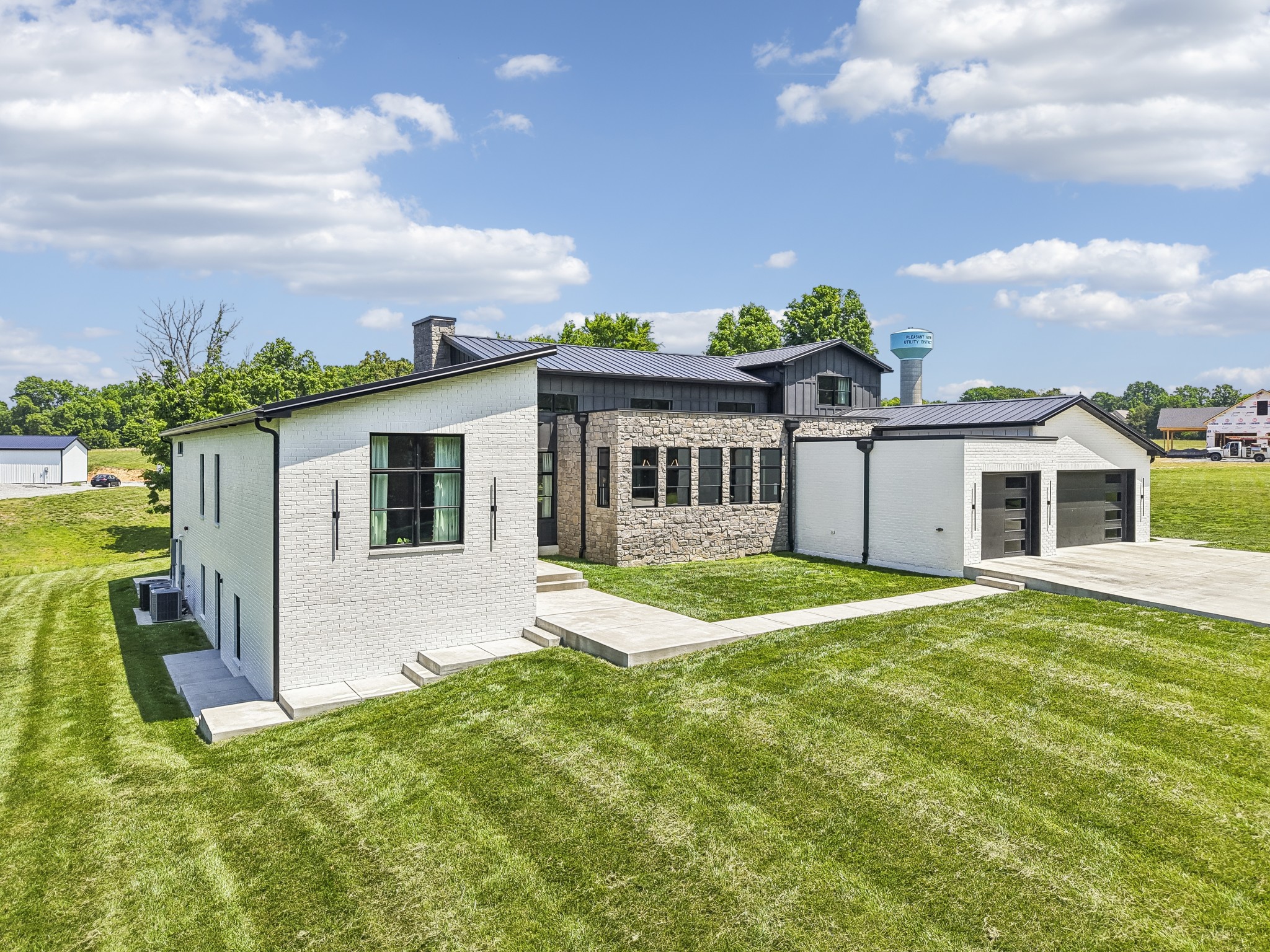653 Hicks Edgen Road Pleasant View TN 37146