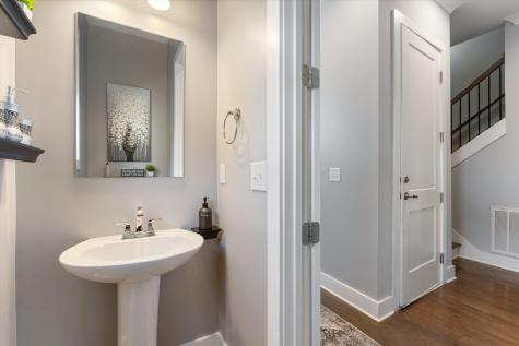 5806 Carl Place Nashville TN 37209