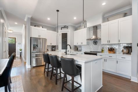 5806 Carl Place Nashville TN 37209