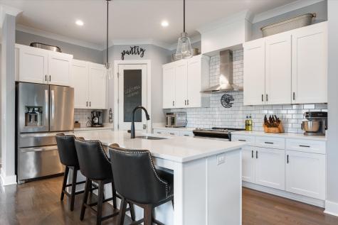 5806 Carl Place Nashville TN 37209