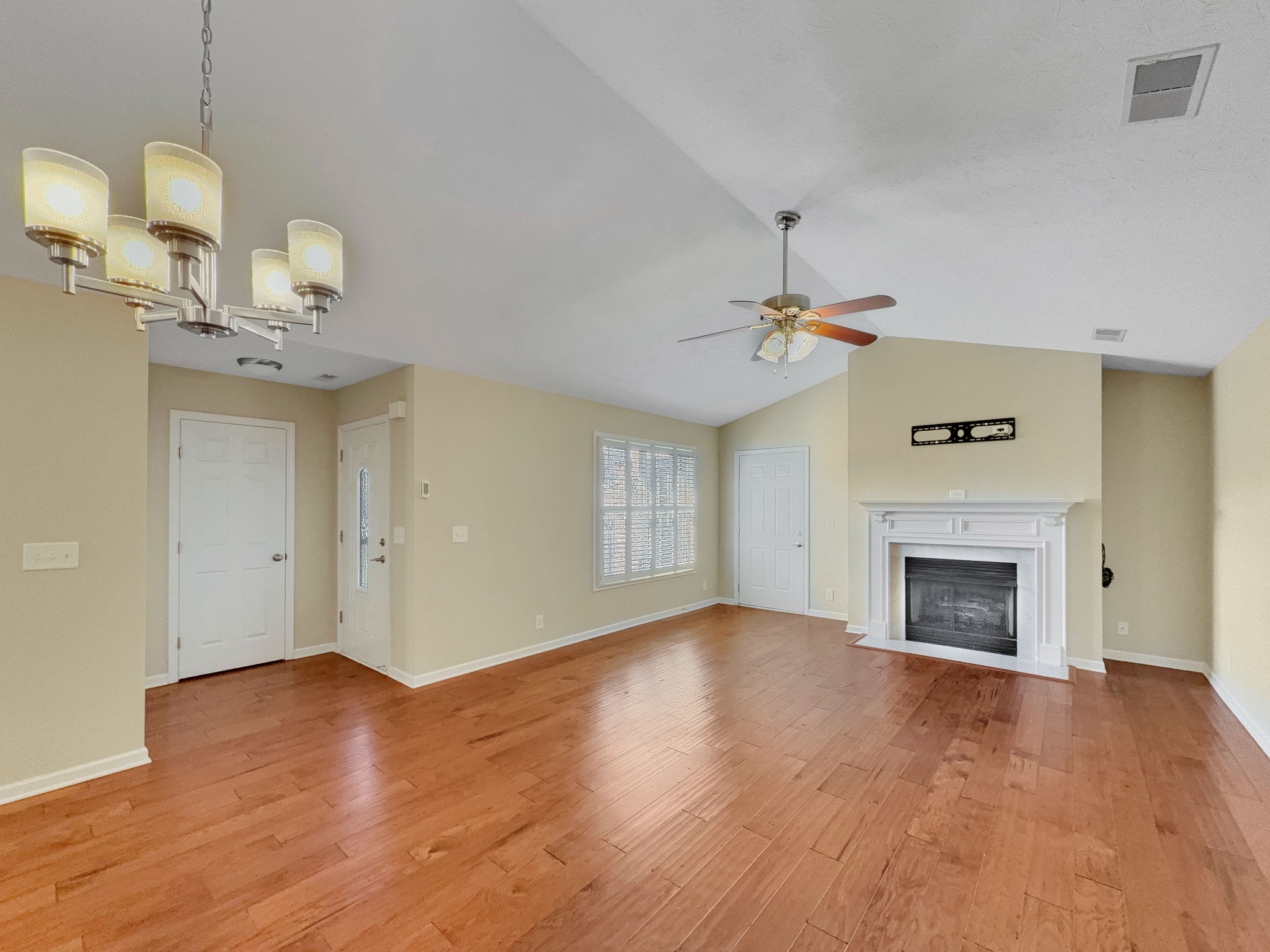 395 Devon Chase Hill Gallatin TN 37066