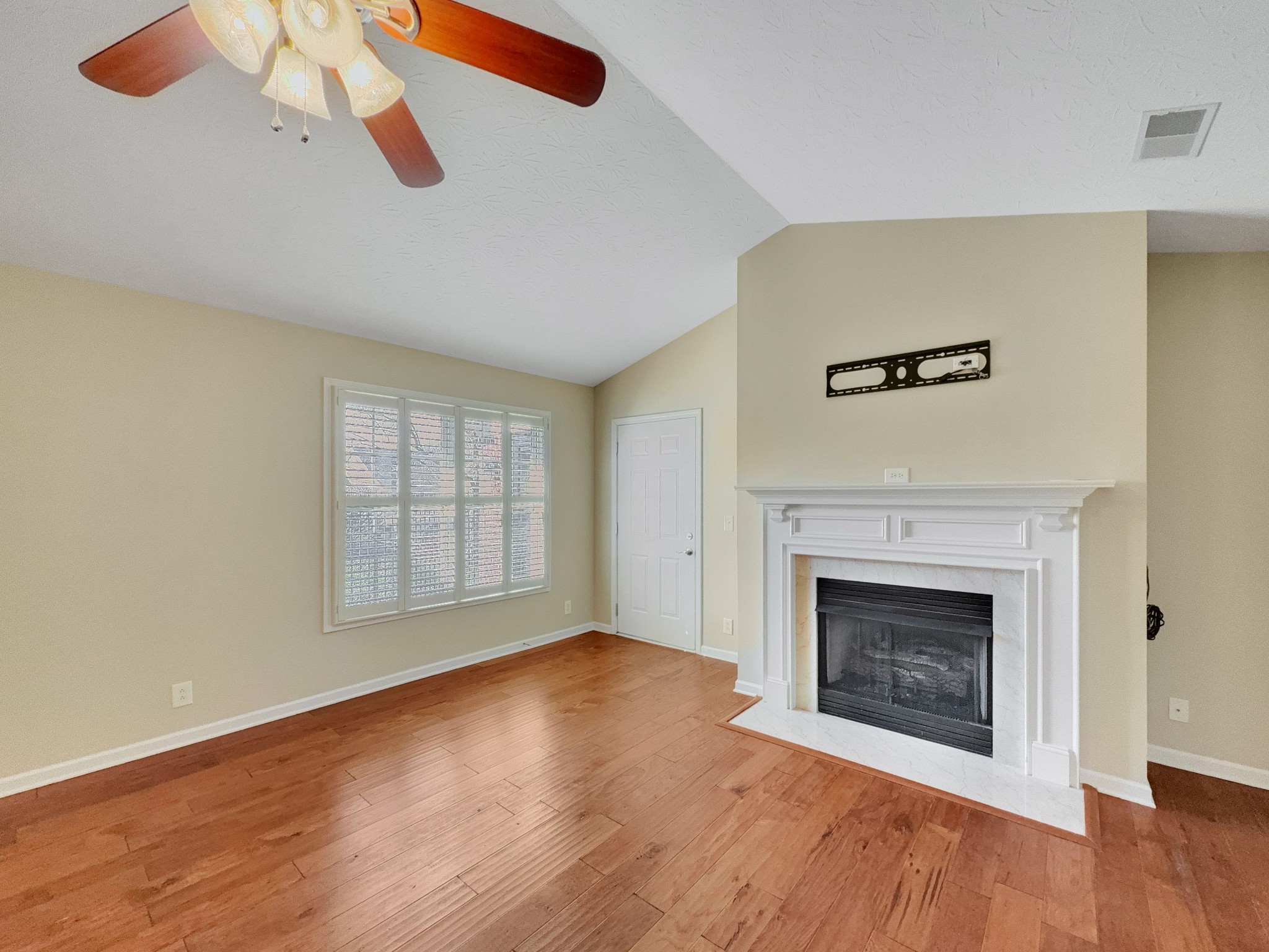 395 Devon Chase Hill Gallatin TN 37066