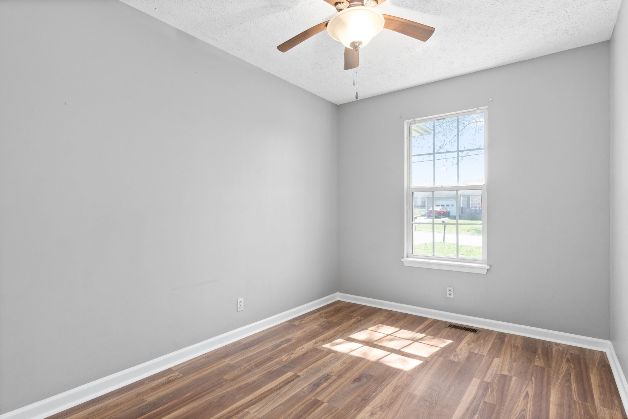 611 Artic Avenue Oak Grove KY 42262