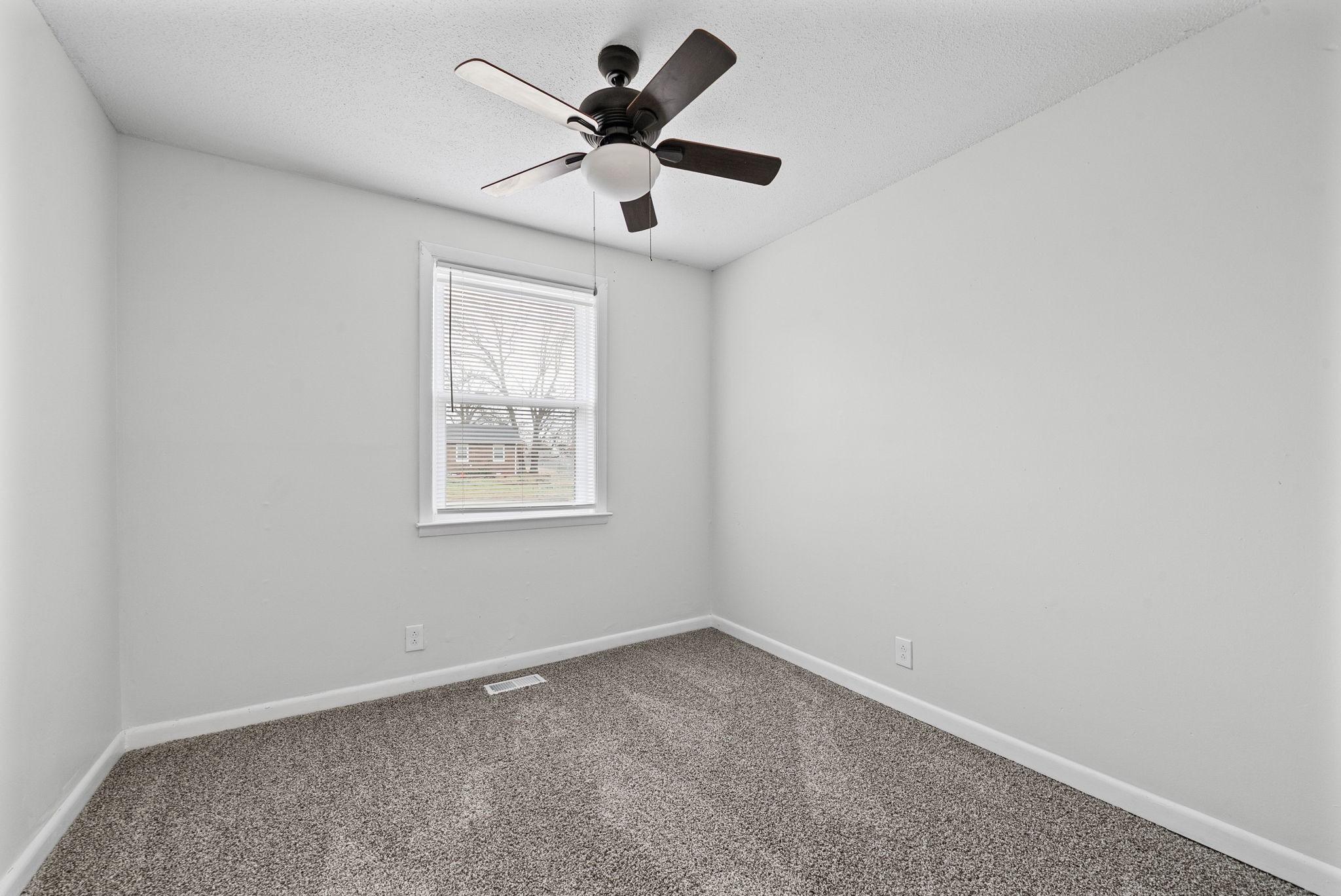 1502 Falcon Drive Clarksville TN 37042