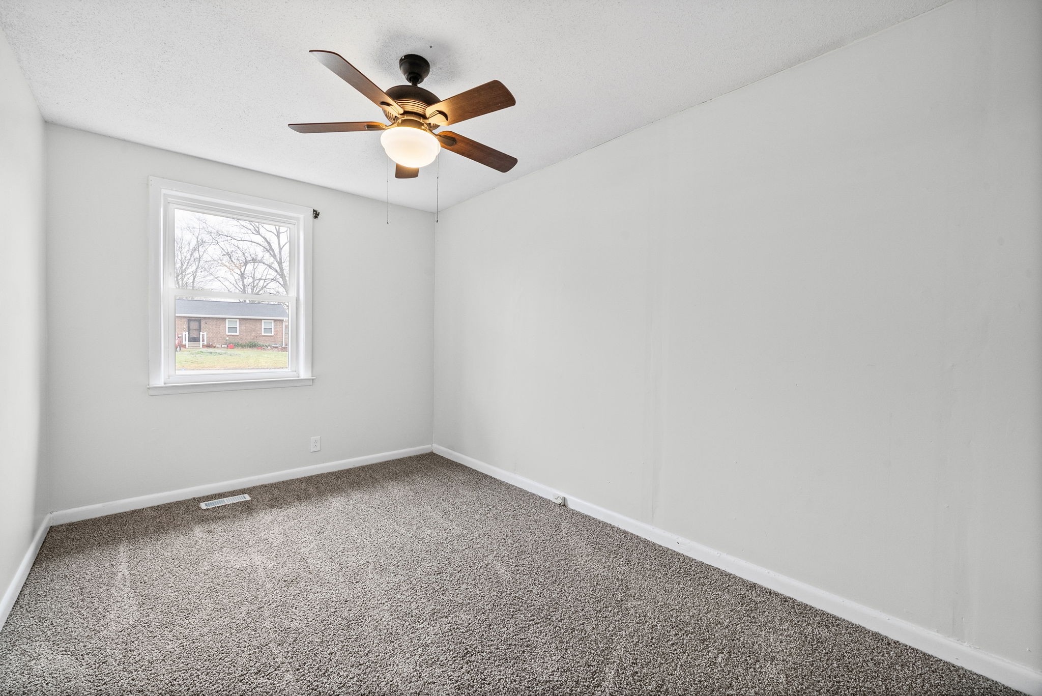 1502 Falcon Drive Clarksville TN 37042