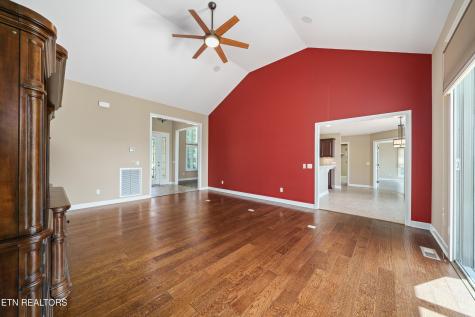 40 Bluff View Terrace Crossville TN 38558