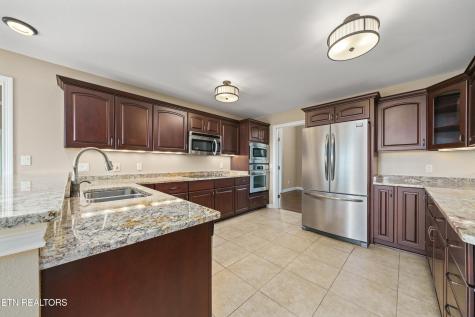 40 Bluff View Terrace Crossville TN 38558
