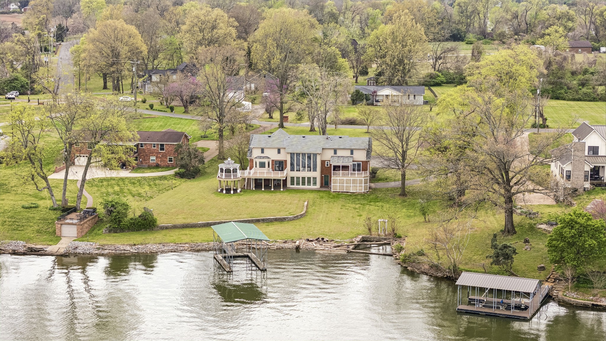 3211 Lakeshore Drive Old Hickory TN 37138