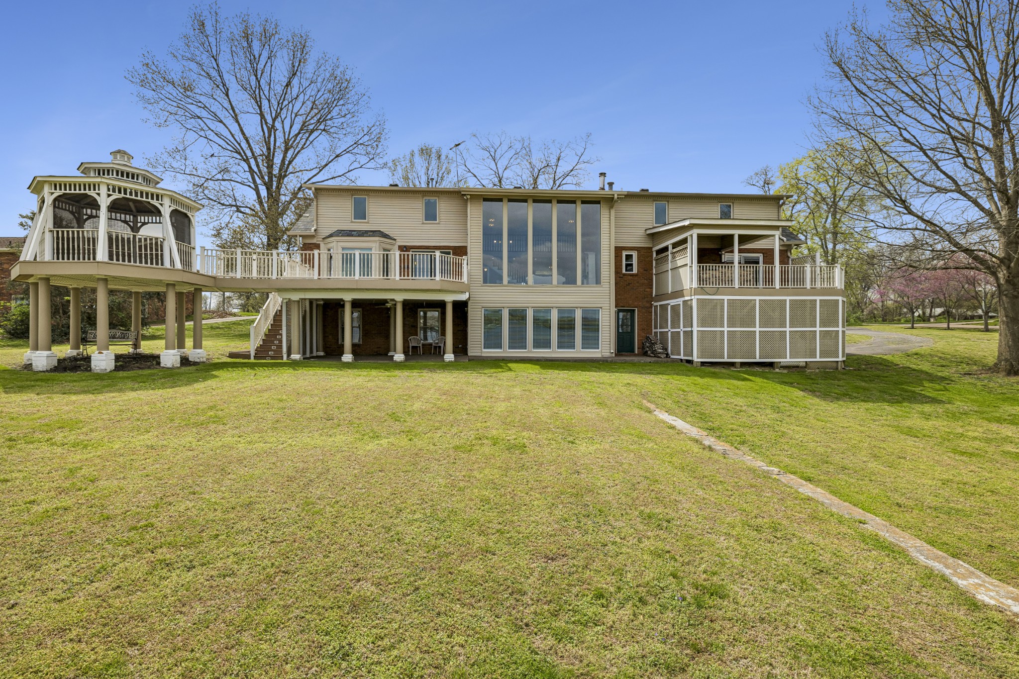 3211 Lakeshore Drive Old Hickory TN 37138