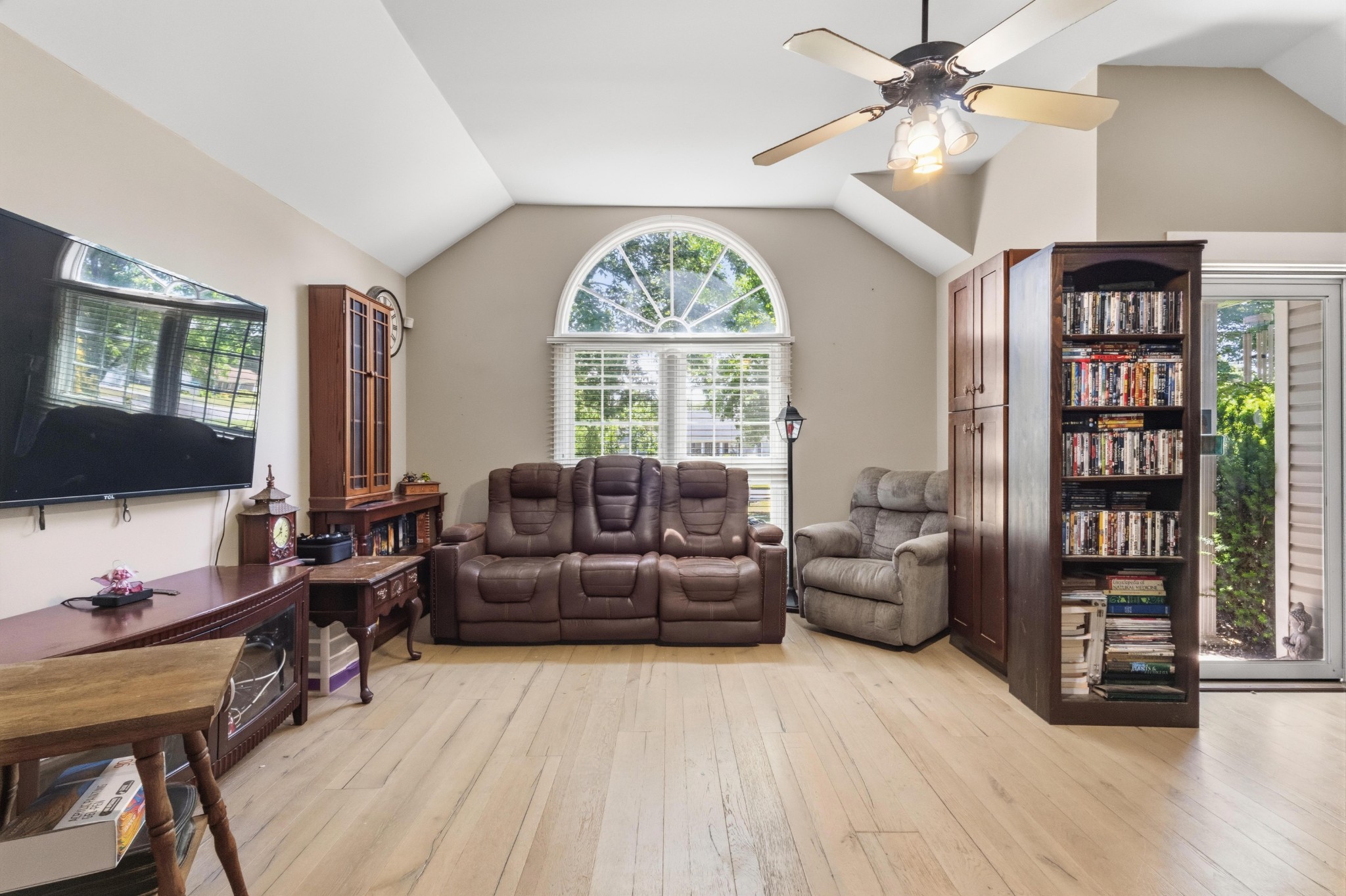1334 Haynes Drive Murfreesboro TN 37129