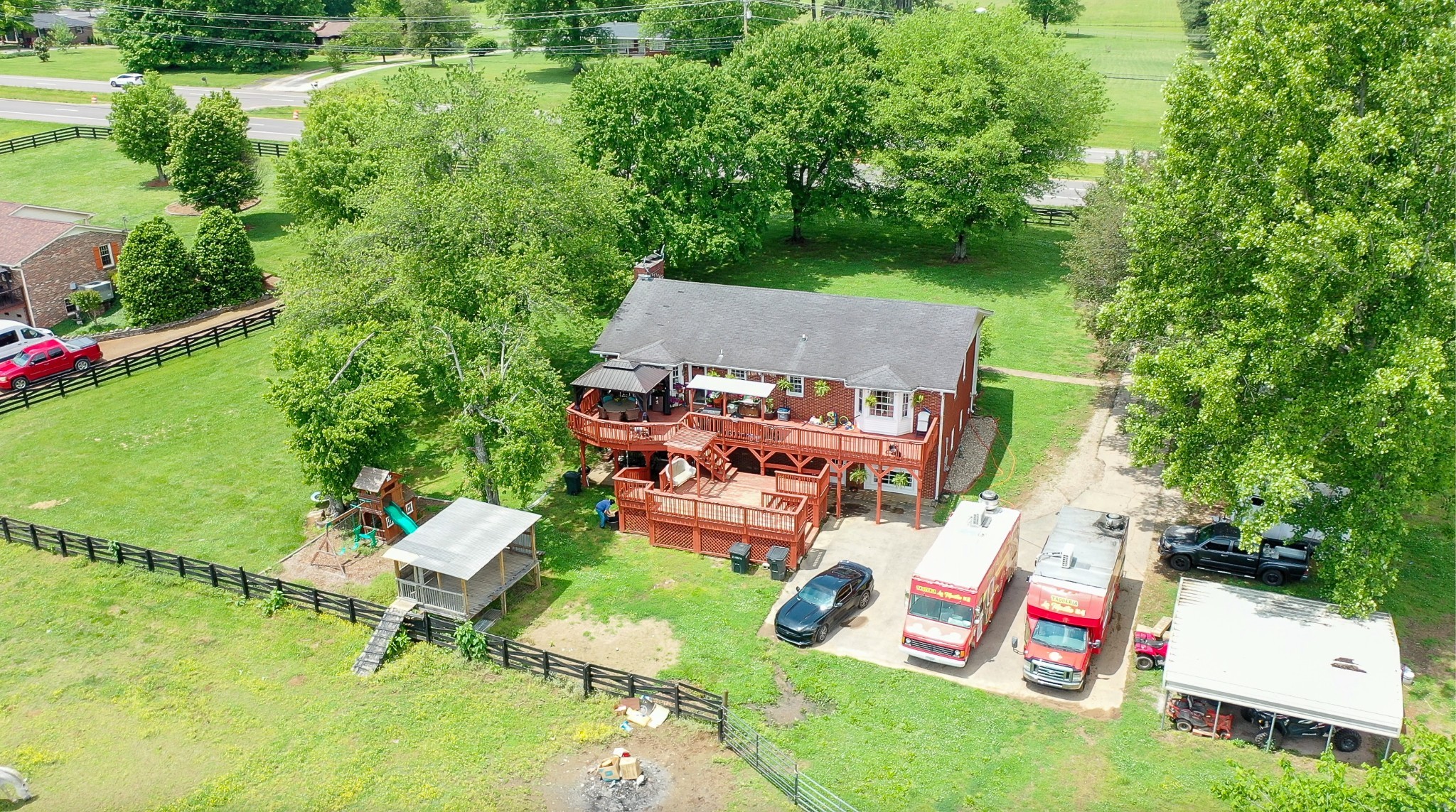 2358 Nashville Highway Columbia TN 38401