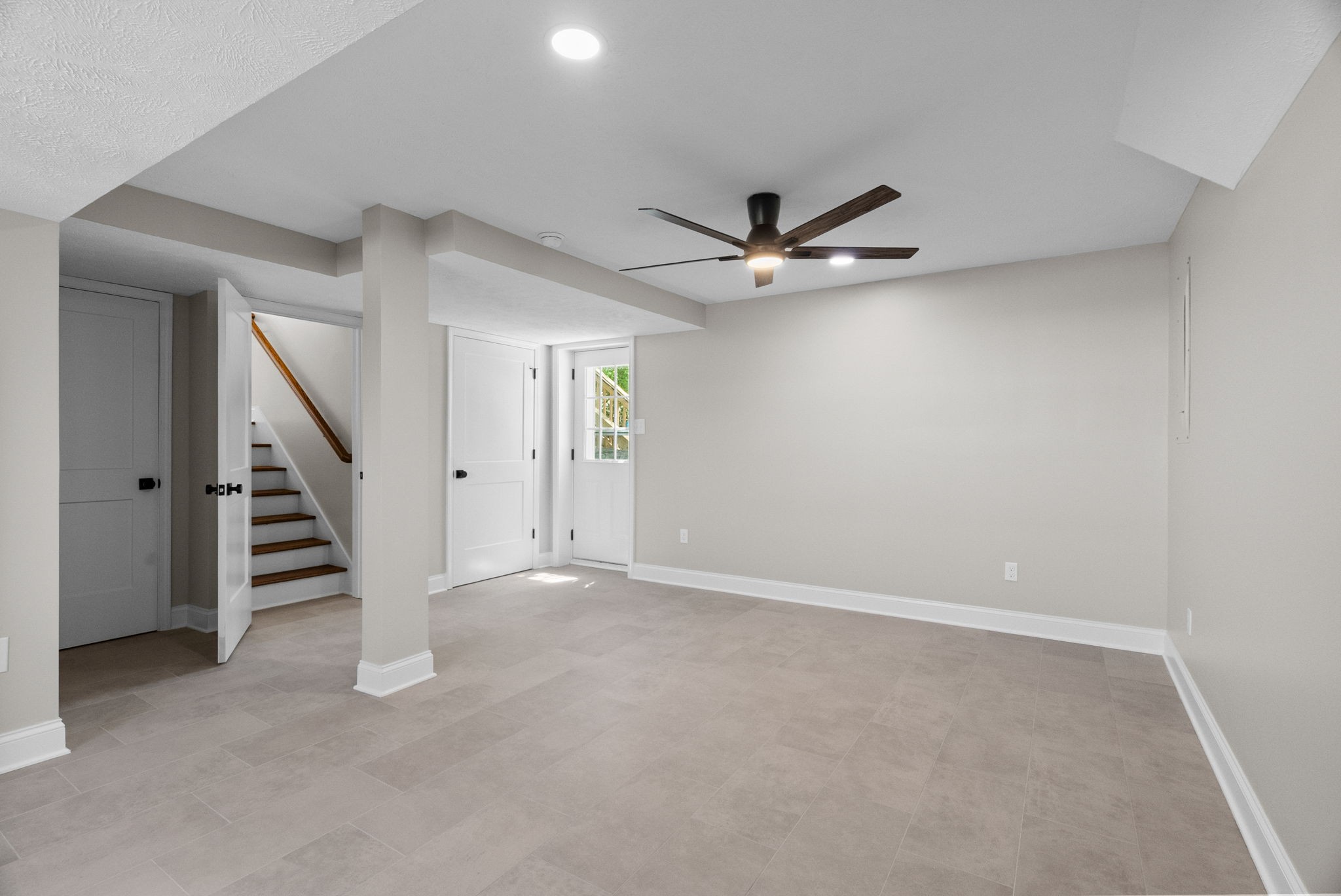 203 22nd Ave, E Springfield TN 37172