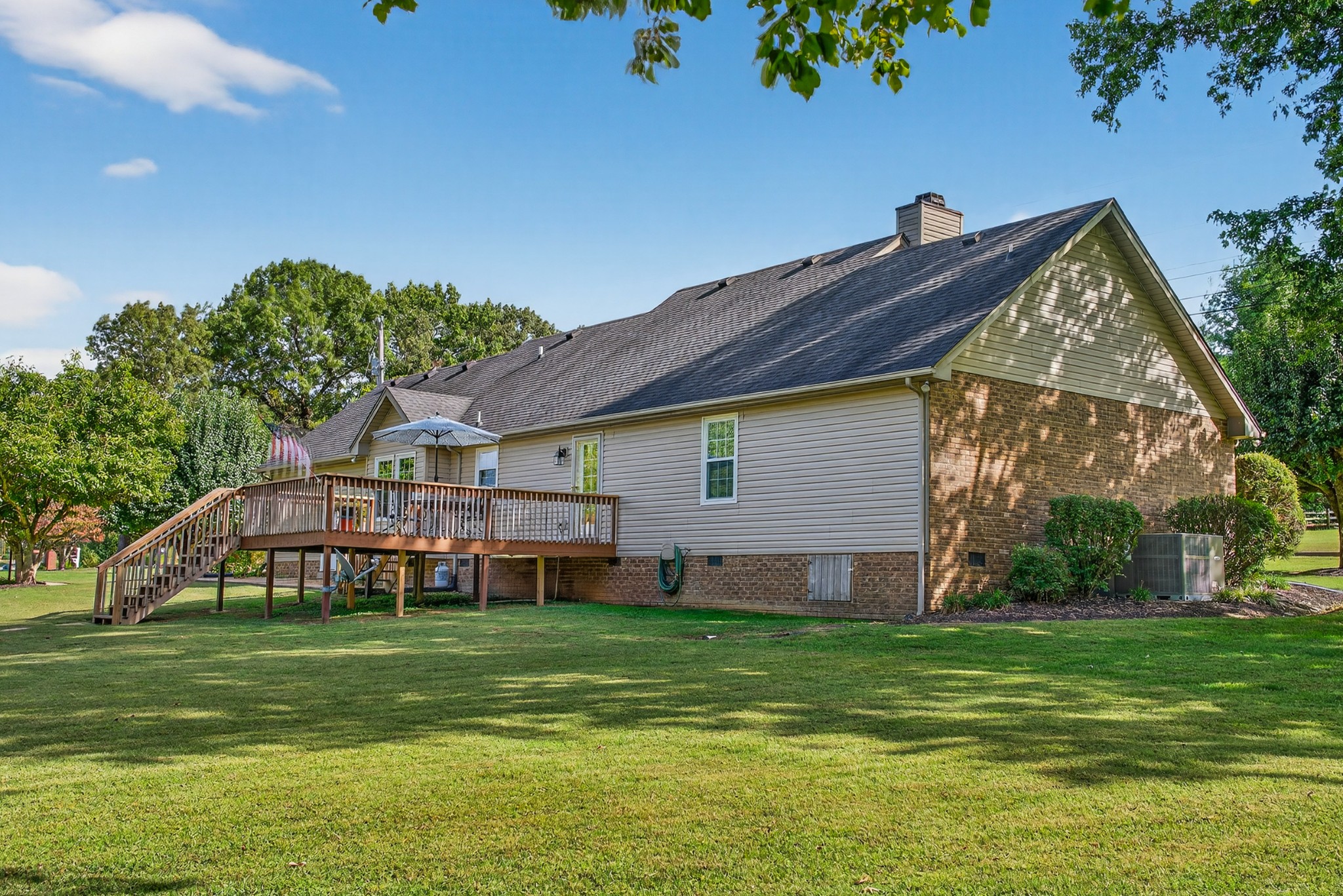 102 Arrowood Drive Cottontown TN 37048