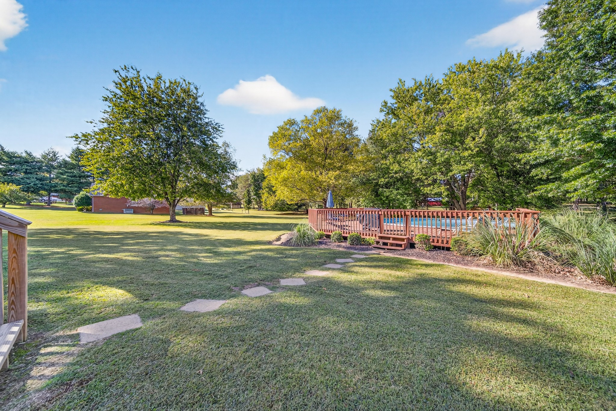 102 Arrowood Drive Cottontown TN 37048