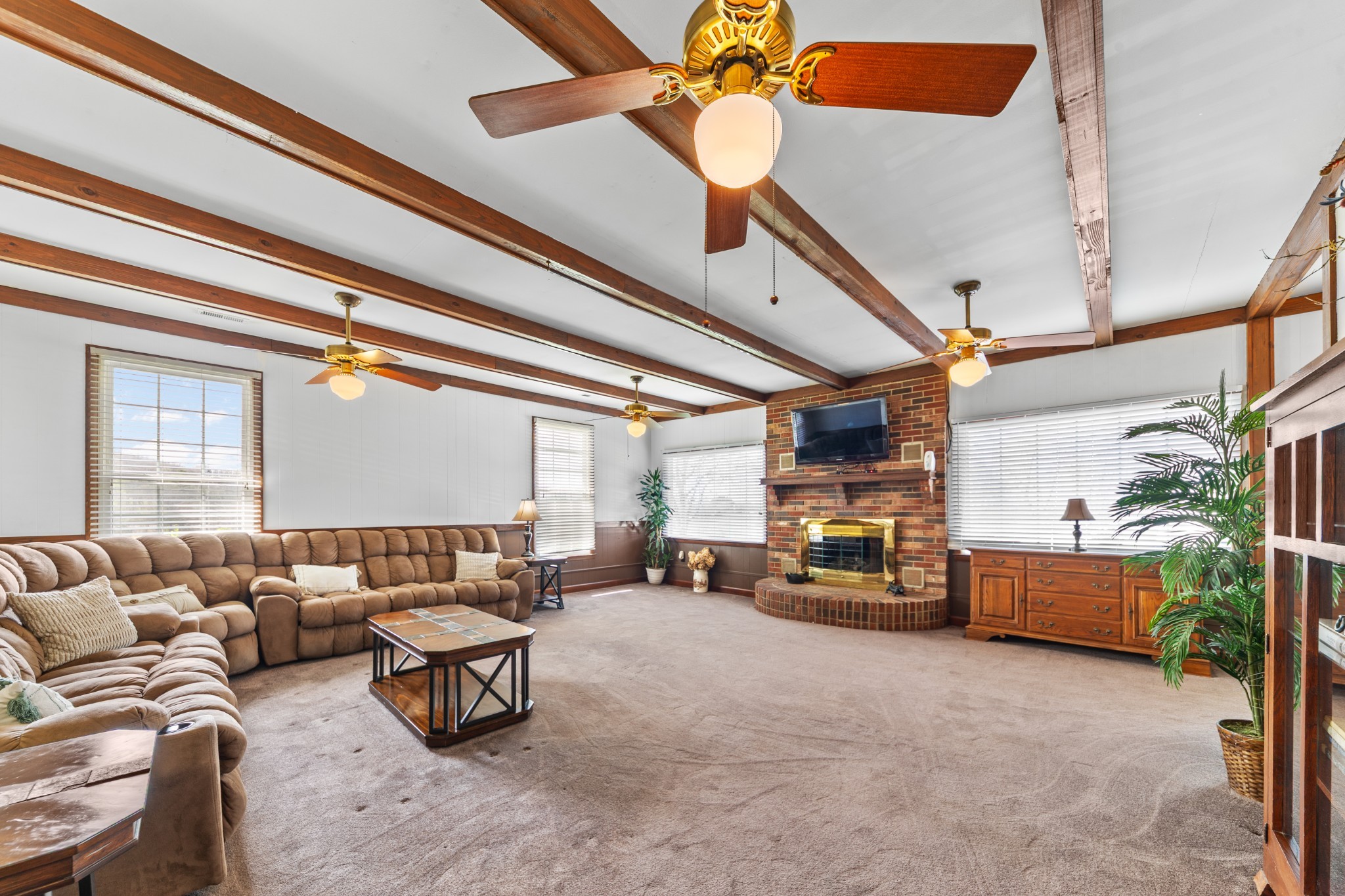1839 Polly Adams Road Belfast TN 37019