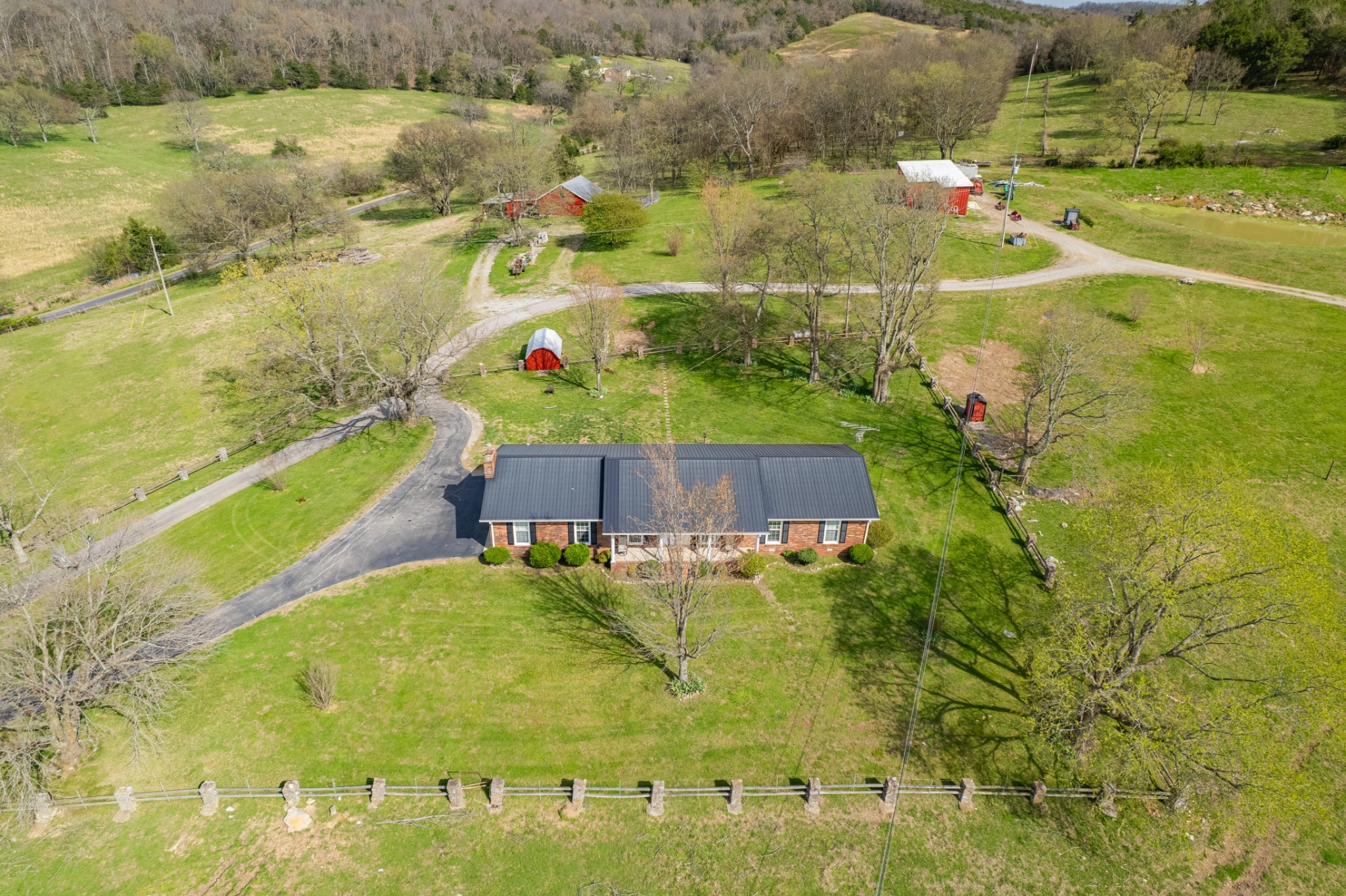 1839 Polly Adams Road Belfast TN 37019