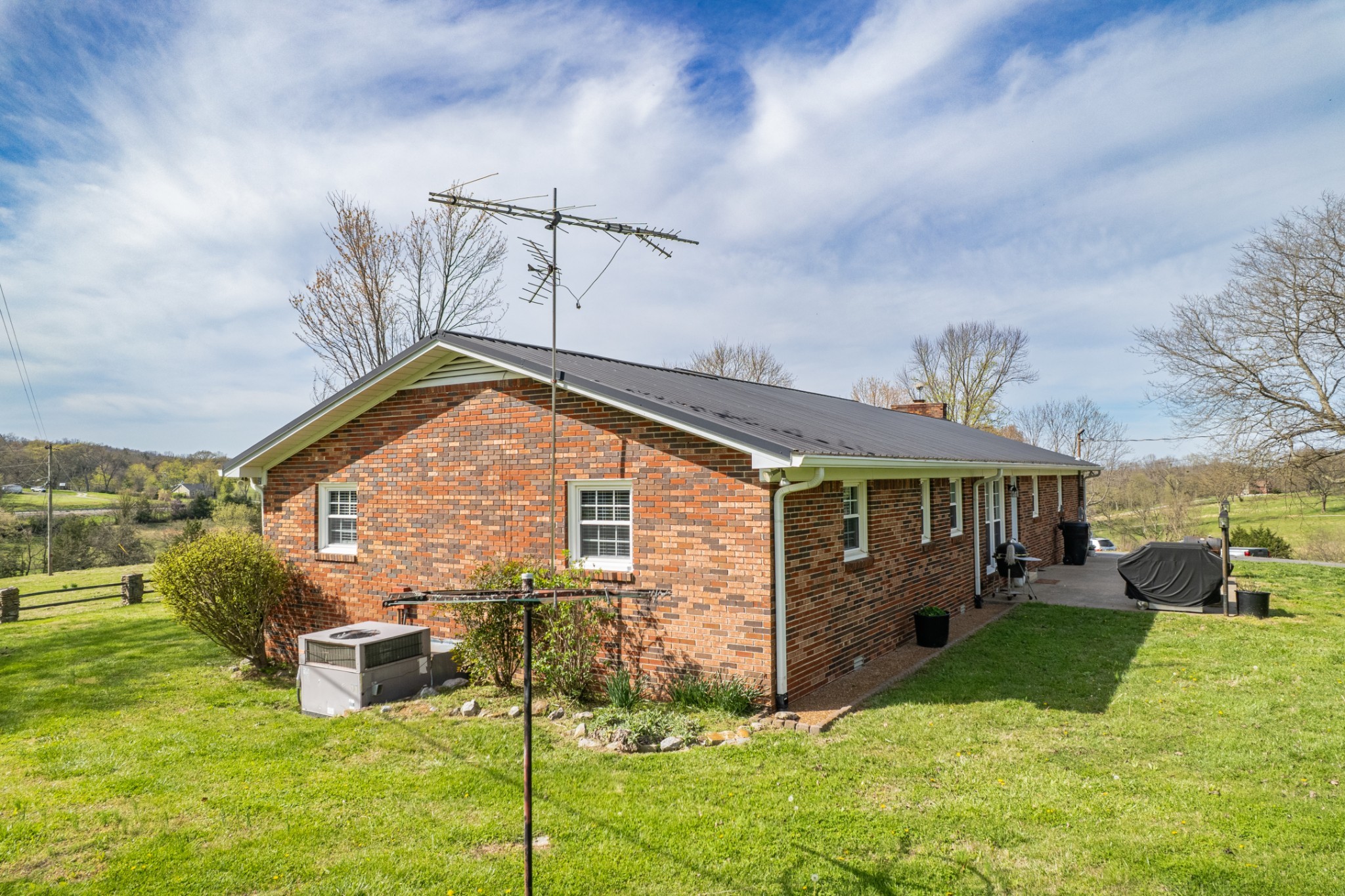 1839 Polly Adams Road Belfast TN 37019