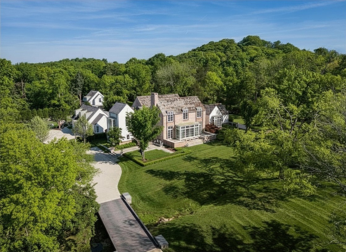 5623 Hillsboro Pike Nashville TN 37215
