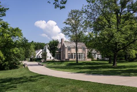 5623 Hillsboro Pike Nashville TN 37215