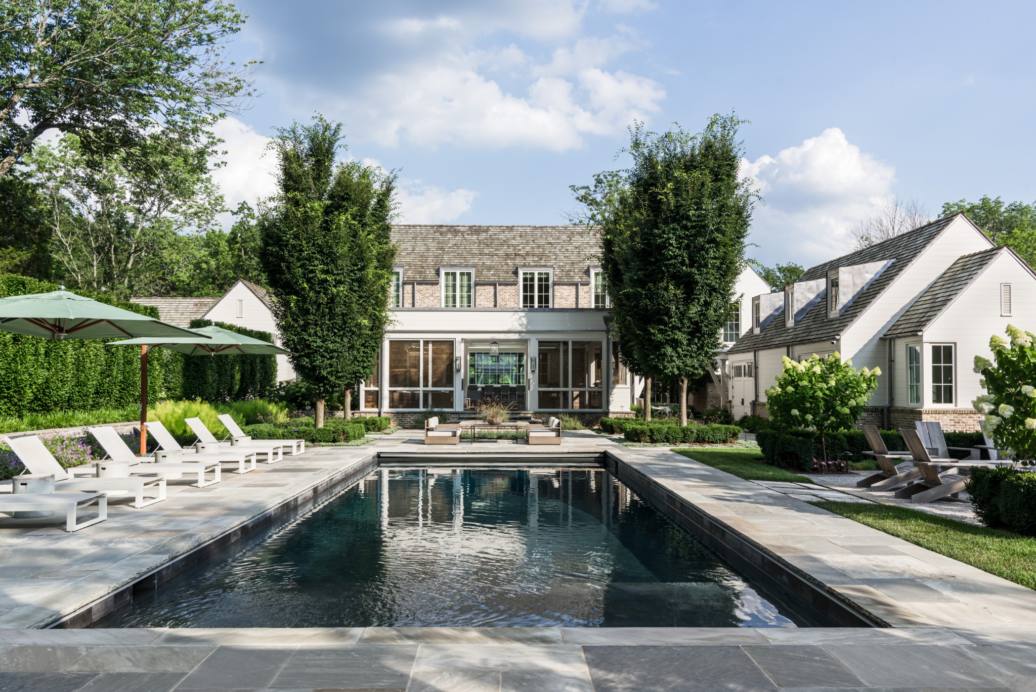 5623 Hillsboro Pike Nashville TN 37215
