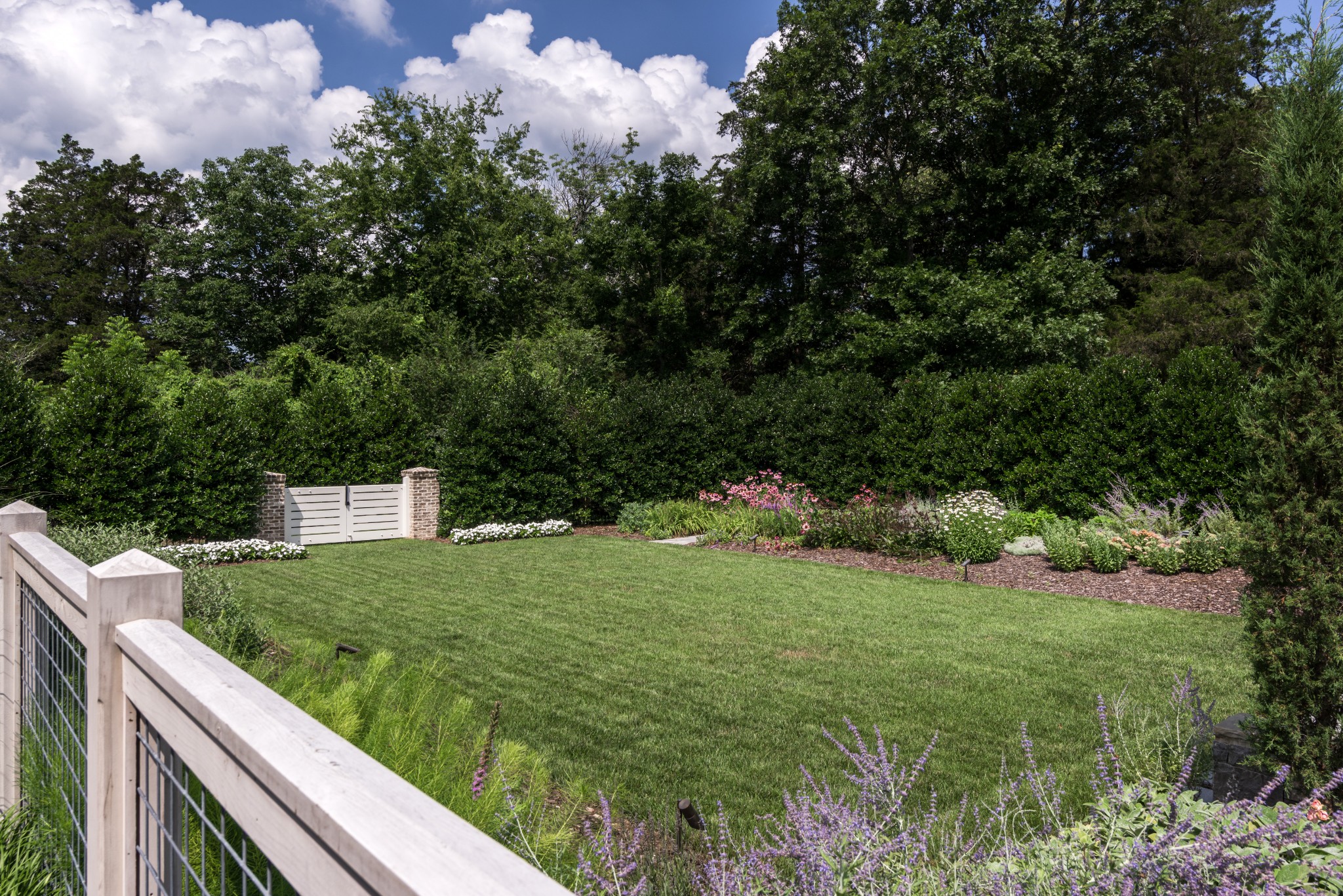 5623 Hillsboro Pike Nashville TN 37215