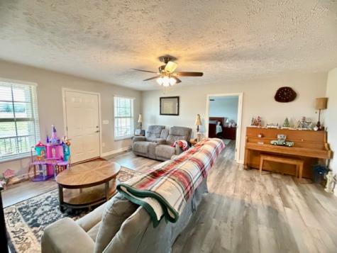 542 Aedc Lakeview Road Estill Springs TN 37330