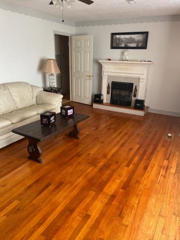 554 Ridgewood Drive Manchester TN 37355