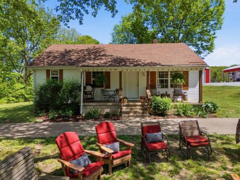 1550 Little Bartons Creek Road Cumberland Furnace TN 37051