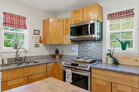 1550 Little Bartons Creek Road Cumberland Furnace TN 37051