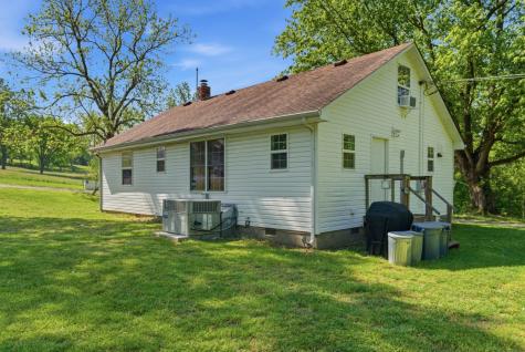 1550 Little Bartons Creek Road Cumberland Furnace TN 37051